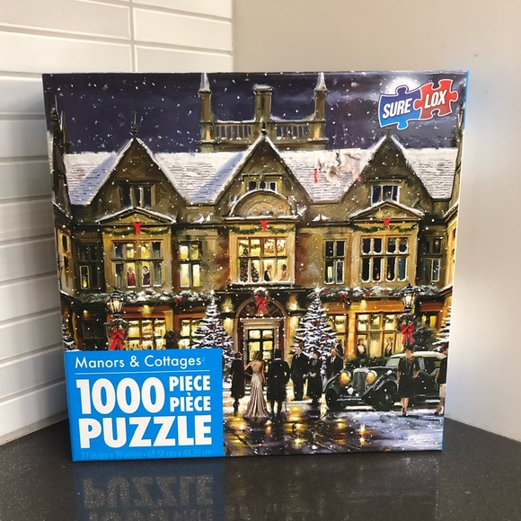 1000 piece Sure-Lox Winter Mansion puzzle - Picture 1 of 7